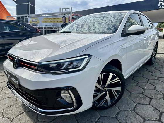 VOLKSWAGEN VIRTUS 1.0 200 TSI HIGHLINE AUTOMÁTICO